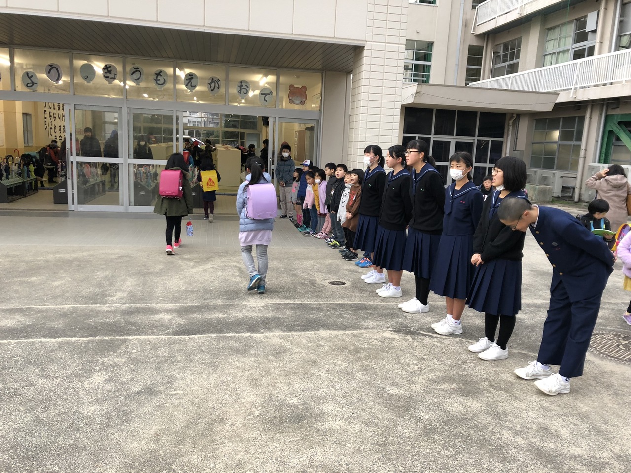 那珂川北中学校 あいさつ運動