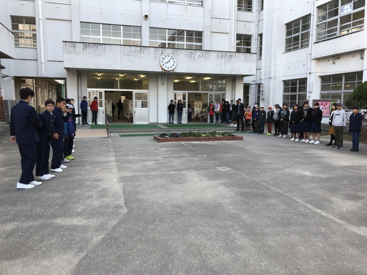 那珂川北中学校 あいさつ運動