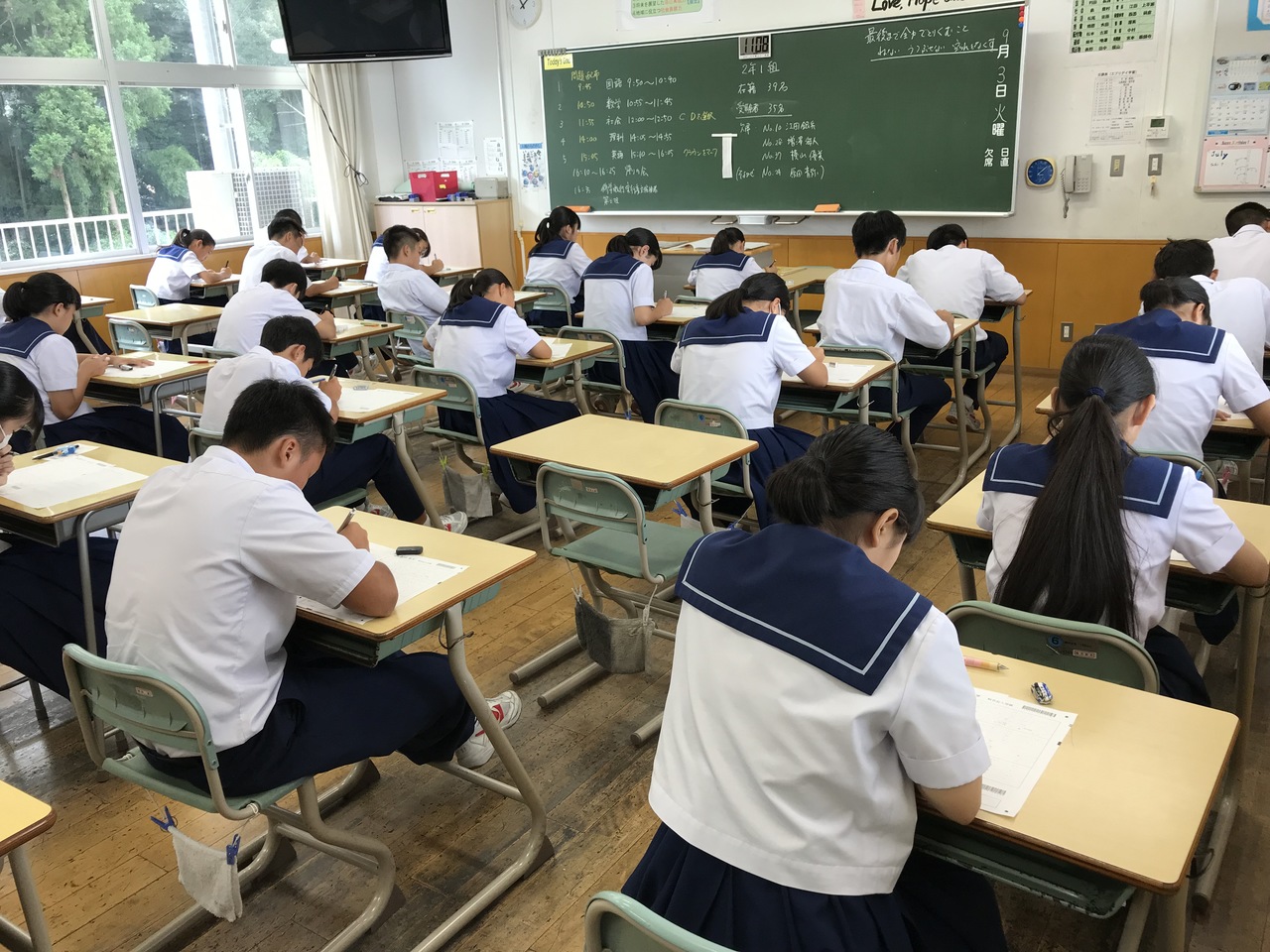 那珂川北中学校 夏課題テストの様子