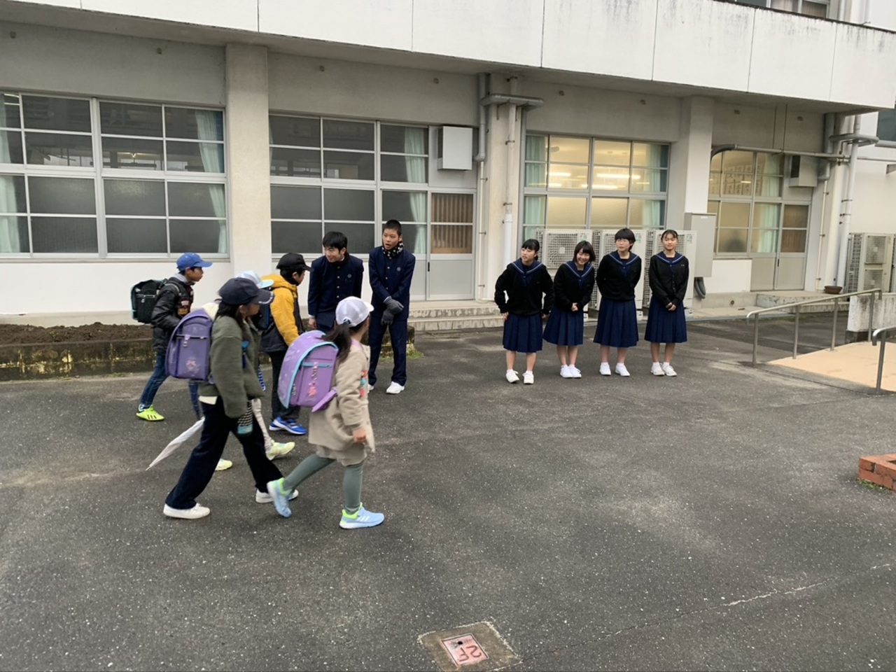 那珂川北中学校 あいさつ運動